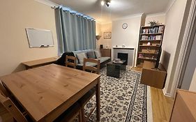 Cosy Entire One Bedroom Hideaway