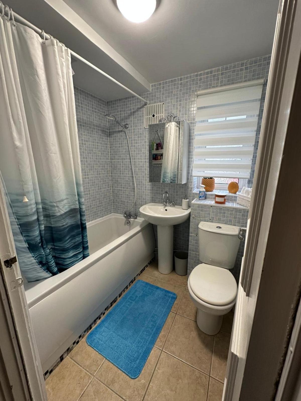 Cosy Entire One Bedroom Hideaway Bromley Exterior photo