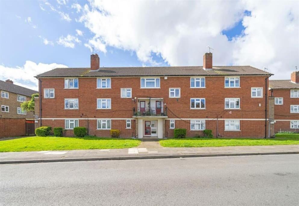 Cosy Entire One Bedroom Hideaway Bromley Exterior photo